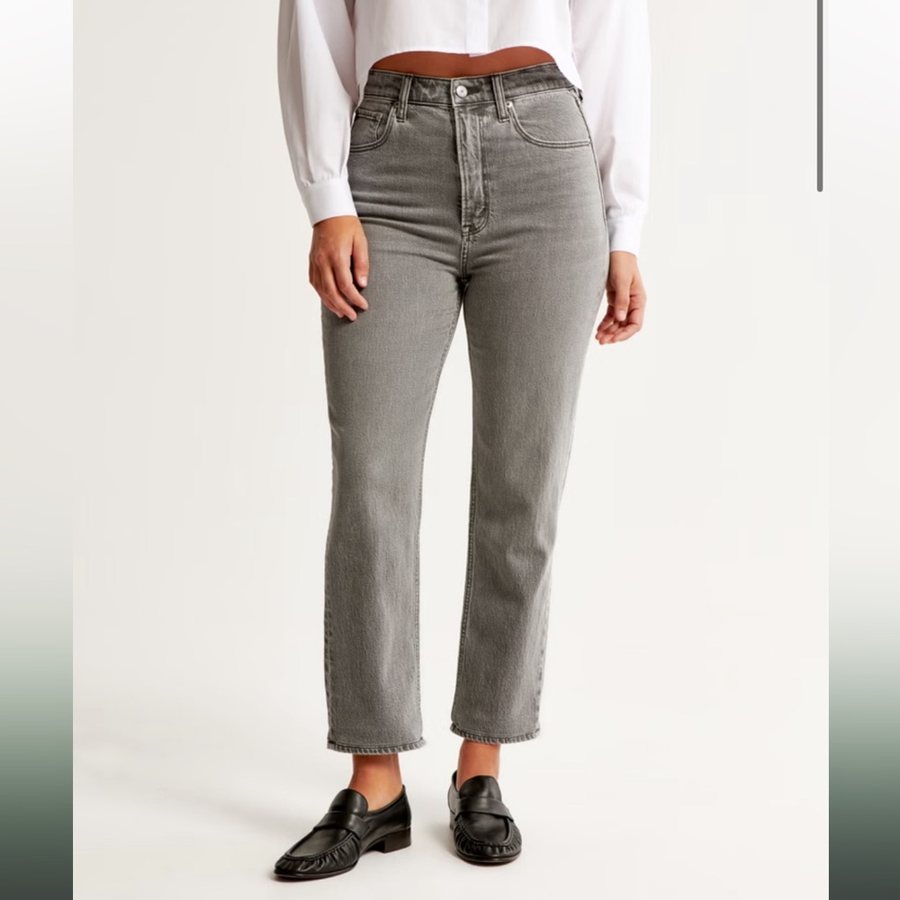 Abercrombie 90s Straight Ultra High Rise Curve Love